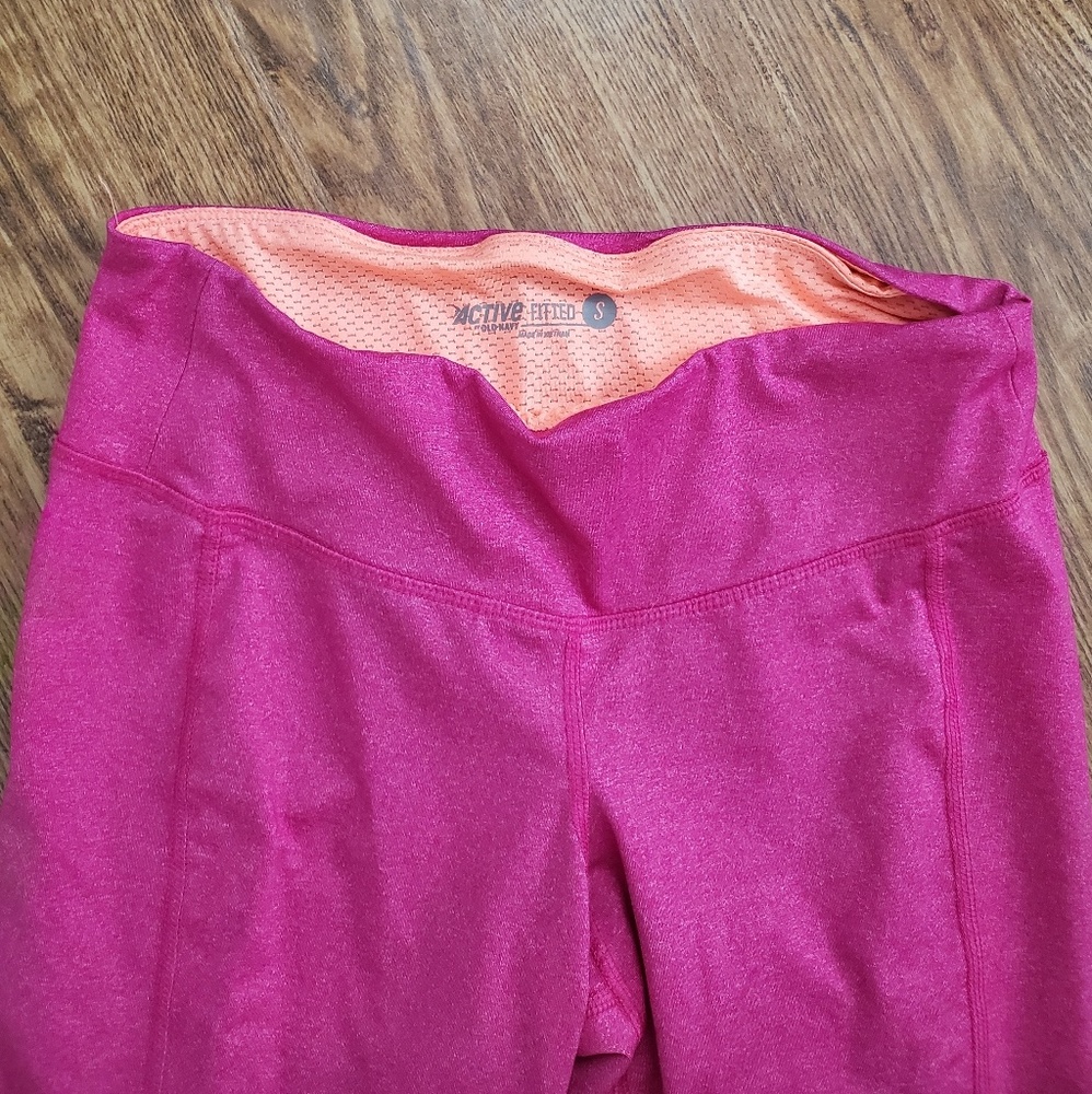 Old  Navy workout capris